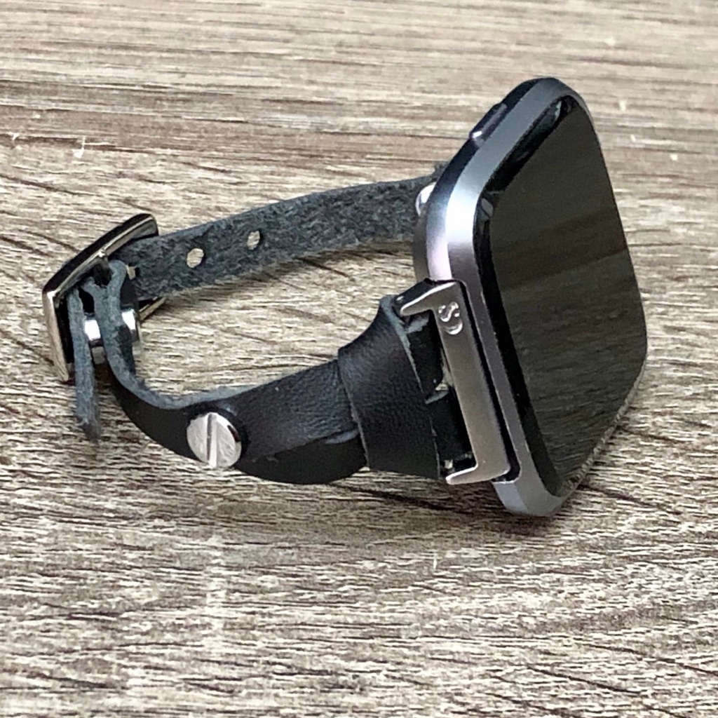 Black Slim Leather Strap Bracelet For Fitbit Versa